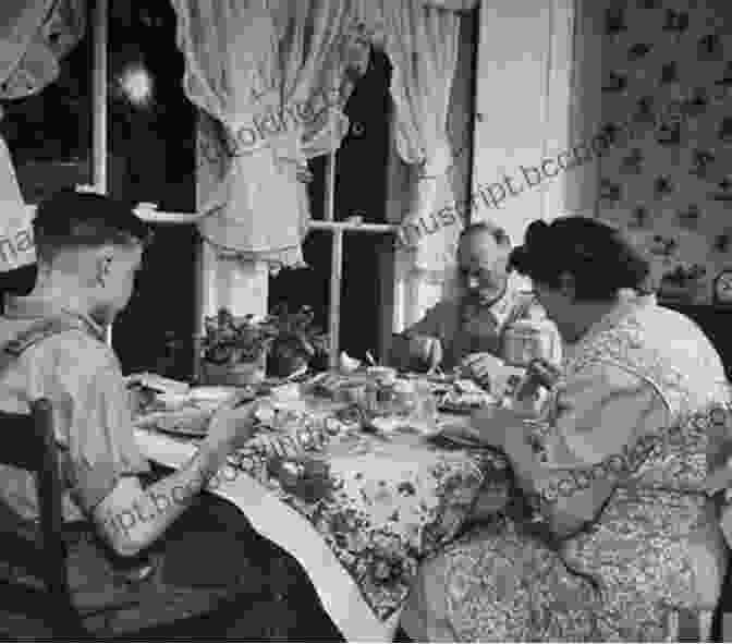 Black And White Photograph Of A Florida Cracker Family Gathered Around A Table, Enjoying A Meal. The Florida Cracker Cookbook: Recipes Stories From Cabin To Condo (American Palate)